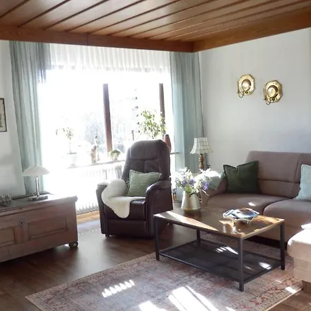 Margit Apartment *